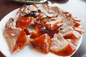 Canard Laqué Entier 1,55 – 1,65kg/Pièce avec Sauce Spéciale Canard Laqué - Cuisiné le Jour Même de l’Expédition